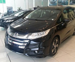 Honda Odyssey đến đại lý, giá vẫn chưa công bố