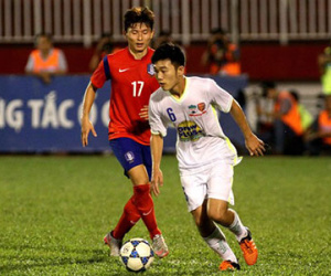 "Lấy làm lạ khi Miura không gọi Xuân Trường vào tuyển U.23 Việt Nam"