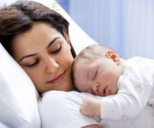 Mẹ sinh vào cuối tuần con dễ chết