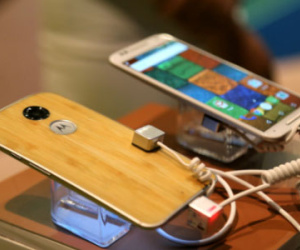Motorola ra smartphone Android vỏ tre ở Việt Nam