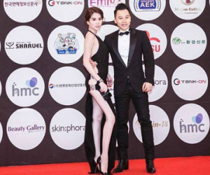 Nổ đom đóm mắt với đầm xẻ "lộ nguyên lườn" của Ngọc Trinh