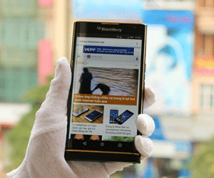 BlackBerry Priv bản mạ vàng 24K giá 25 triệu đồng ở Việt Nam
