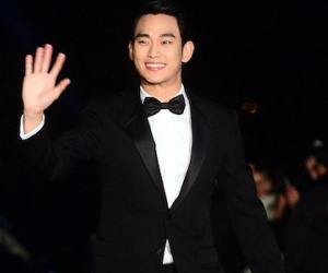 Dàn sao quyền lực showbiz Hàn tề tựu trên thảm đỏ "APAN Star Awards 2015"