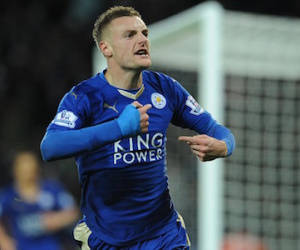 Leicester 1-1 MU: Lại tỏa sáng, Vardy đi vào lịch sử