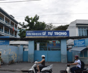 Nam sinh nhảy lầu tự tử vì bị mẹ mắng: Hết chỗ dạy con rồi sao?