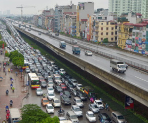 Tắc đường vì công trình giao thông bất hợp lý?