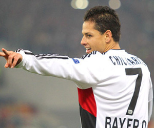 Hàng công Man United: Van Gaal có tiếc Chicharito?