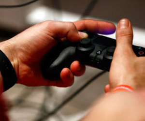 Truy tìm nghi phạm khủng bố qua... PlayStation