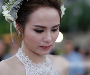 Vì sao bố mẹ ruột không xuất hiện trong đám cưới Diễm Hương?