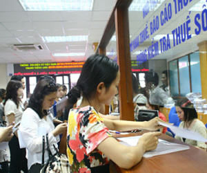 Hôm nay ngân hàng dừng nhận thuế doanh nghiệp bằng tiền mặt
