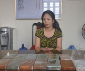 Quái nữ "yêu kiều" và sở thích dị biệt của bà trùm ma túy