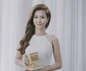 Đông Nhi là "Nghệ sĩ châu Á xuất sắc nhất" tại MAMA 2015