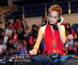 Góc khuất nghề DJ của những bóng hồng