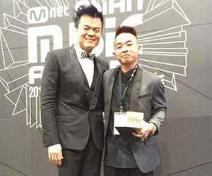 Phúc Bồ bất ngờ nhận giải cùng JYP tại MAMA 2015