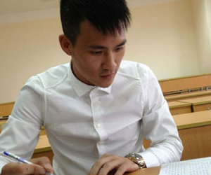 Thủy Tiên ủng hộ chồng thi và học đại học