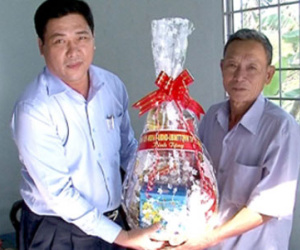 Cà Mau nợ 300 tỷ, không còn tiền trả lương cho công chức