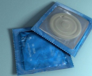Phát triển bao cao su mới giúp tiêu diệt virus HIV