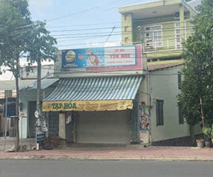 2 người may mắn thoát nạn khi bị tên cướp dùng dao tấn công