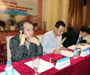 Bầu Đức khiêu chiến Miura, quyết "ôm" ĐTVN