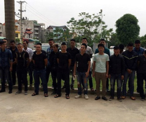 Chủ tiệm cầm đồ kéo 29 “anh chị” đi đánh dằn mặt nhân viên cũ
