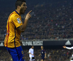 Barca mất điểm cho anh em nhà Neville