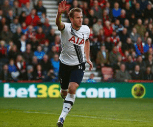 NÓNG: M.U chốt giá khủng mua Harry Kane