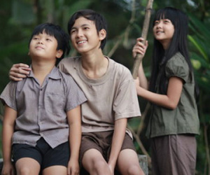 "Tôi thấy hoa vàng trên cỏ xanh" giành giải Bông Sen Vàng