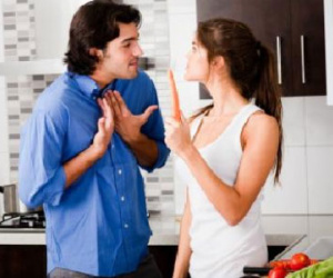 Chồng lương tháng 40 triệu vẫn ngửa tay xin vợ tiền thuê nhà