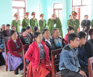 Hình ảnh phiên xử trùm ma túy Tàng "Keangnam" từ trại tạm giam