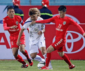 Lãnh đạo B.Bình Dương "tố" ban tổ chức giải Mekong Cup 2015