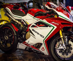 Chi tiết siêu môtô MV Agusta F4 RC giá 1,35 tỷ tại Việt Nam