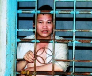 Hoá điên sau 4 ngày bị công an bắt oan?