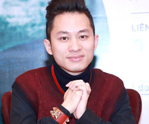 Ca sĩ Tùng Dương chào đón con trai đầu lòng