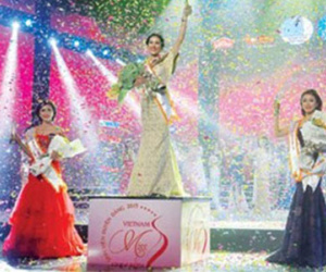 Đặng Mỹ Huyền đăng quang nữ sinh duyên dáng Việt Nam