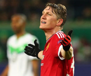 Schweinsteiger bị treo giò 3 trận vì tội chơi xấu