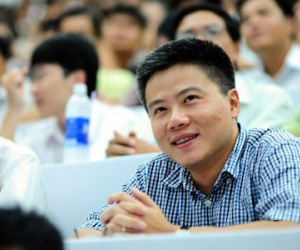 GS Ngô Bảo Châu bức xúc vì bị mạo danh trên facebook