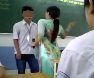 Cậu học trò hôi hám và sự xấu hổ của cô giáo lớp 6