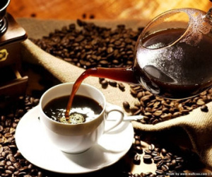 Nếu người Việt cứ uống cà phê như hiện tại, đường đi từ quán nước đến nghĩa địa không còn xa...