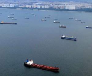 Tàu chở hàng chìm ở eo biển Singapore, 6 người mất tích