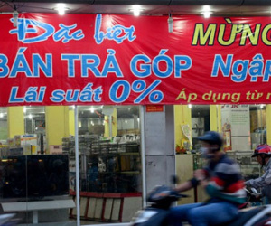 Bùng nổ bán hàng trả góp lãi suất 0%, lợi hay lo?