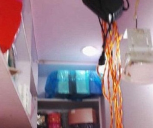Cãi nhau với vợ chuyện mở cửa, chồng thắt cổ tự tử suýt chết
