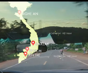 Lan Khuê đưa bản đồ có Hoàng Sa đến Hoa hậu Thế giới