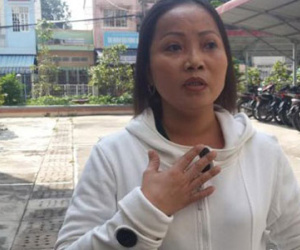 Một phụ nữ bất ngờ xông vào phiên xử vụ "con ruồi giá 500 triệu"