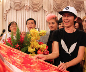 Hoài Linh: "Xây đền thờ tổ là tâm nguyện, đừng nhắc tiền trăm tỷ"