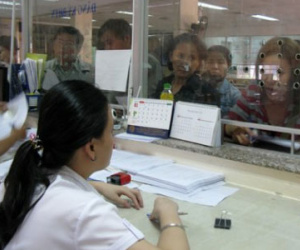 Lao động lo bị cắt phụ cấp khi đóng bảo hiểm theo cách mới