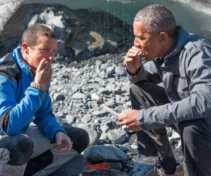 Tham gia truyền hình thực tế, ông Obama từ chối uống... nước tiểu