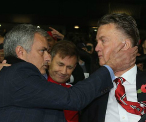 Van Gaal thừa nhận có thể bị sa thải như Mourinho