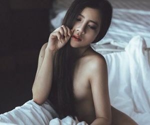 Bức ảnh nude đầu tiên đầy thị phi của 9x Sài Thành