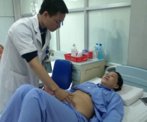Chữa khỏi "hội chứng phụ thuộc toilet" sau 3 ngày