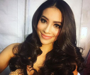 Khán giả bàng hoàng khi Phạm Hương không lọt Top 15 Miss Universe 2015
